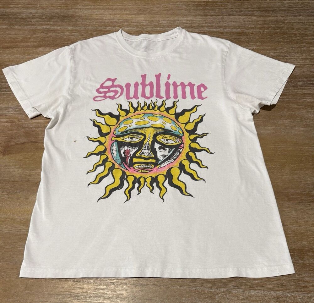 Sublime T-Shirt Size Large 40oz To Freedom Logo Official Licensed EUC